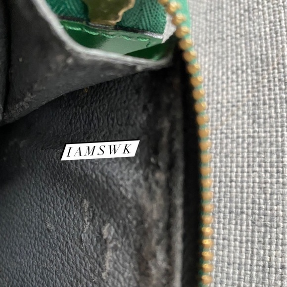 Authentic Louis Vuitton Pochette - Picture 9 of 10